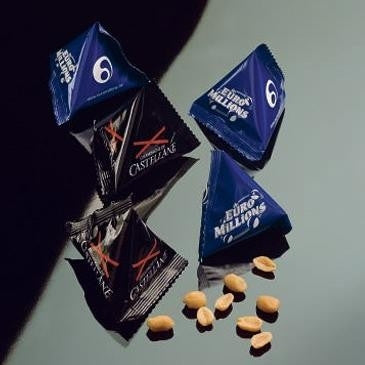 peanuts in pyramid piuy | Adband